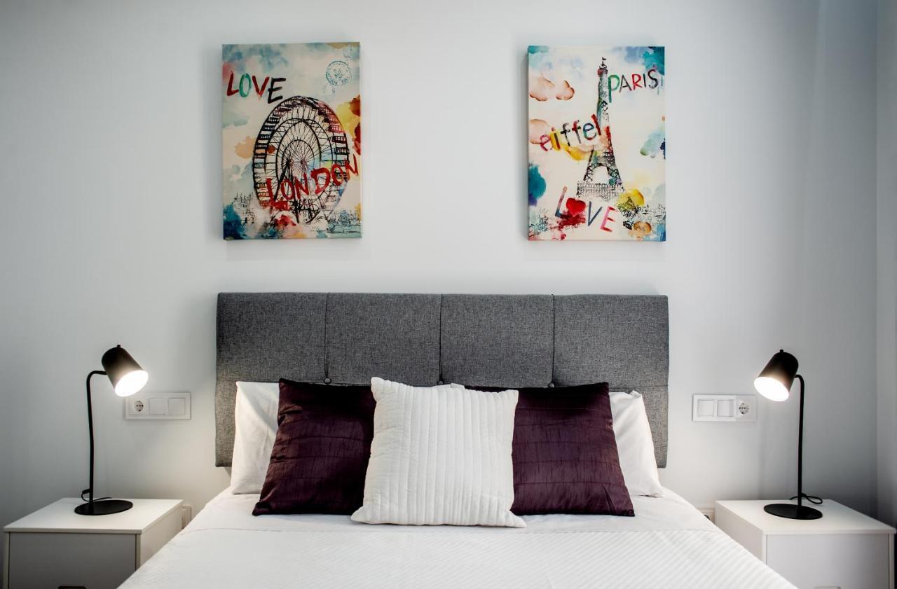Apartamentos Turisticos Moret11-1B Caces المظهر الخارجي الصورة